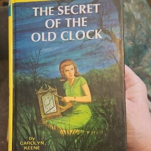 2 Nancy Drew Books.hardcover. Old Clock And Lilac inn